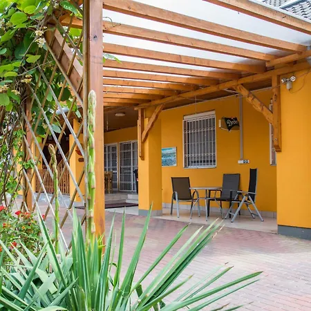 Sabine بيت للعطل Balatonberény